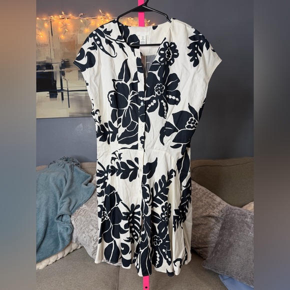 H&M Black White Floral Print Fit & Flare Midi Dress Size Medium 100% Cotton✨ - Picture 2 of 6